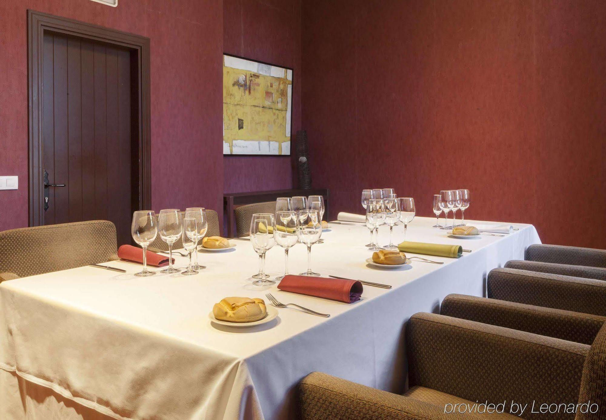 Ac Hotel Palacio De Santa Ana By Marriott Вальядолид Экстерьер фото Tasting room
