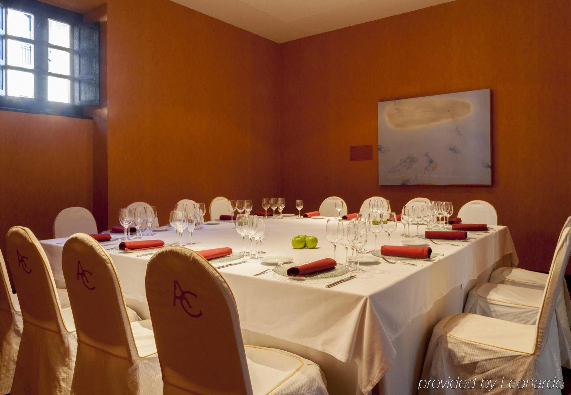 Ac Hotel Palacio De Santa Ana By Marriott Вальядолид Экстерьер фото A private dining room at the Mandarin Oriental, Madrid